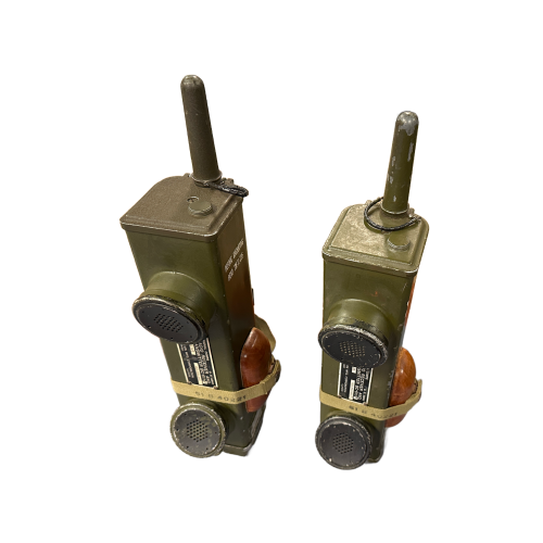 Original WWII U.S. Signal Corps BC-1000A Backpack Radio Receiver and Transmitter - Dated 1944 & a Matching Set of Walkie-Talkies (Original) - Image 8