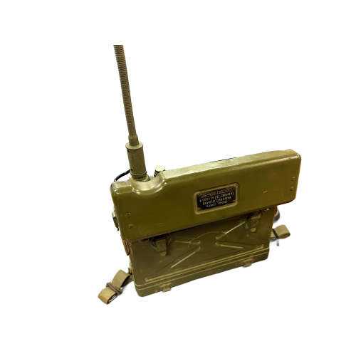 Original WWII U.S. Signal Corps BC-1000A Backpack Radio Receiver and Transmitter - Dated 1944 & a Matching Set of Walkie-Talkies (Original) - Image 3